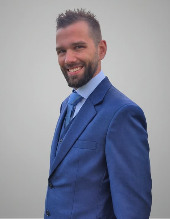 Marius Helstad, Helkrypt